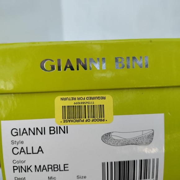 Size 6 Gianni Bini rhinestone studded flats - RR - Picture 4 of 8